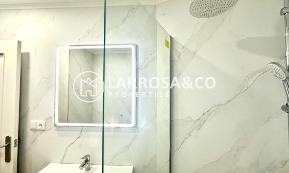 Resale - Apartment - Torrevieja - La Mata