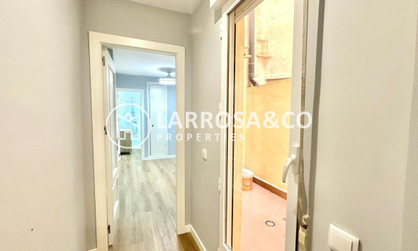 Resale - Apartment - Torrevieja - La Mata