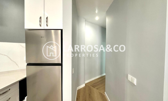 Resale - Apartment - Torrevieja - La Mata