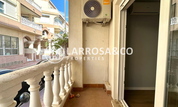 Resale - Apartment - Torrevieja - La Mata