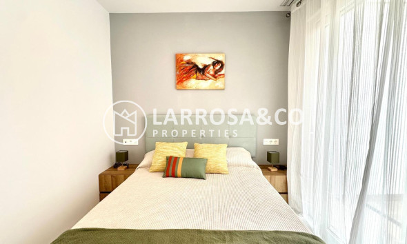 Resale - Apartment - Torrevieja - Playa del cura
