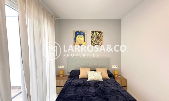 Resale - Apartment - Torrevieja - Playa del cura