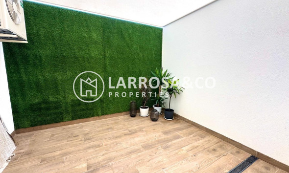 Resale - Apartment - Torrevieja - Playa del cura