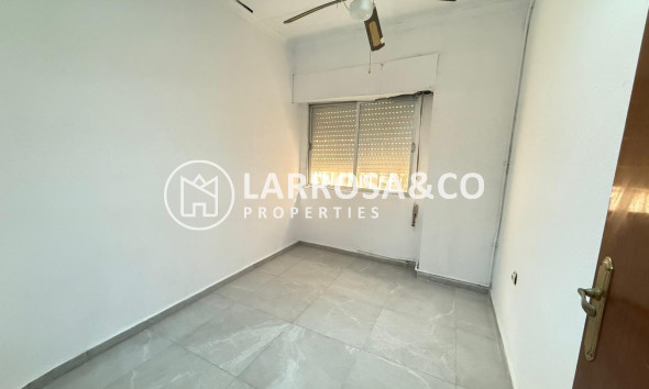 Reventa - Apartamento - Torrevieja - Playa Los Locos