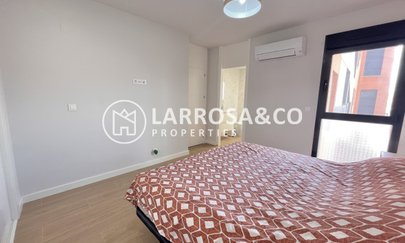 Reventa - Apartamento - Villamartín - Costa Blanca
