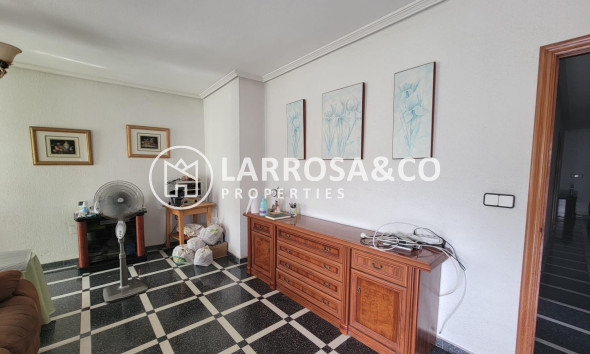 Resale - Apartment - Torrevieja - Centro