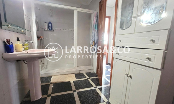 Resale - Apartment - Torrevieja - Centro