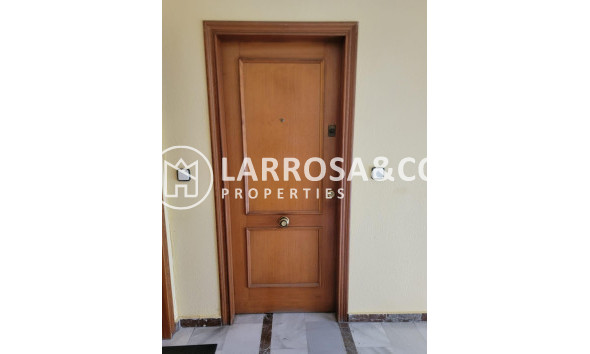 Resale - Apartment - Torrevieja - Centro