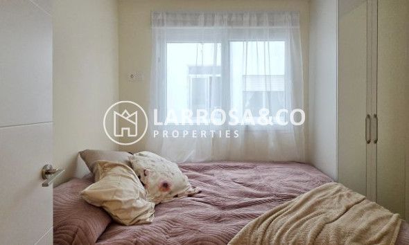 Resale - Apartment - Torrevieja - Centro