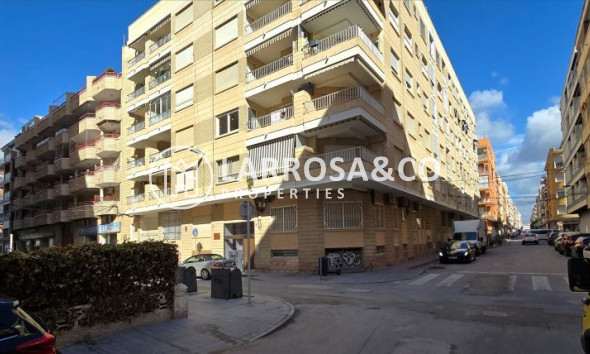 Resale - Apartment - Torrevieja - Centro
