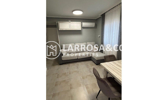 Resale - Apartment - Torrevieja - Playa del cura