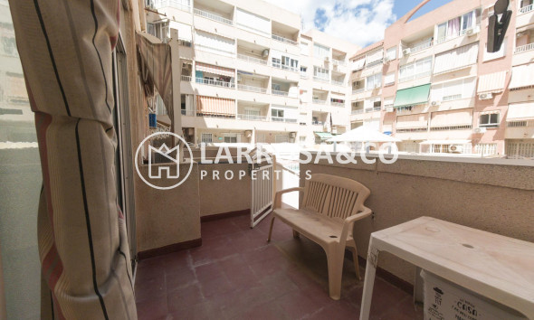 Resale - Apartment - Torrevieja - Playa del cura