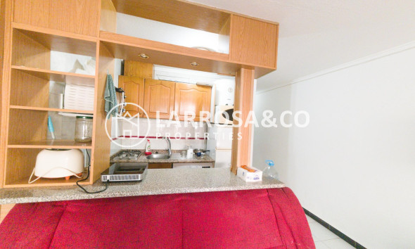 Resale - Apartment - Torrevieja - Playa del cura
