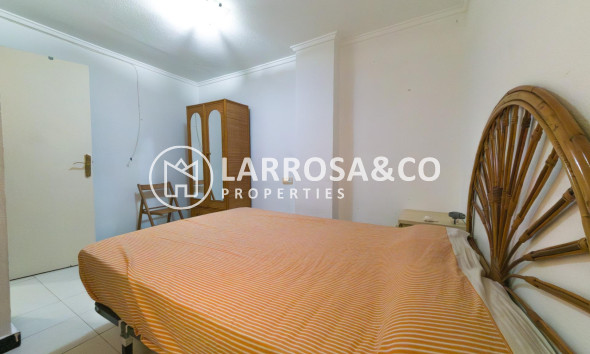 Resale - Apartment - Torrevieja - Playa del cura