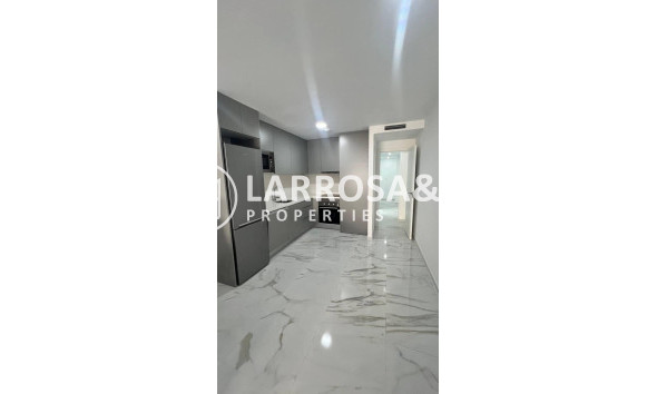 Вторичный рынок - Квартира - Торревьеха - Parque de las Naciones