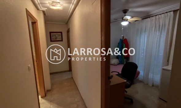 Resale - Apartment - Torrevieja - Estacion de autobuses