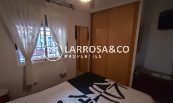 Resale - Apartment - Torrevieja - Estacion de autobuses