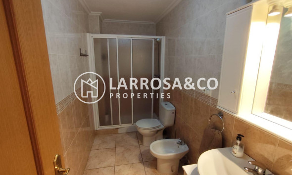 Resale - Apartment - Torrevieja - Estacion de autobuses