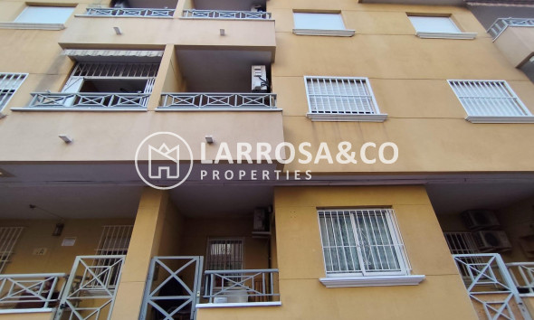 Resale - Apartment - Torrevieja - Estacion de autobuses