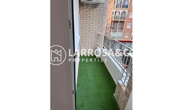 Resale - Apartment - Torrevieja - Estacion de autobuses