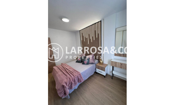 Reventa - Apartamento - Torrevieja - Playa del cura