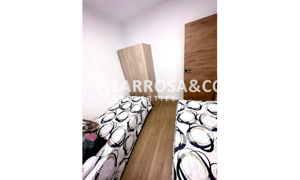 Reventa - Apartamento - Torrevieja - Playa del cura