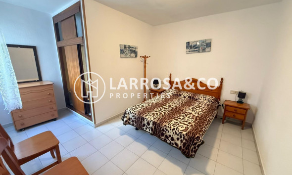 Resale - Apartment - Torrevieja - Playa del cura