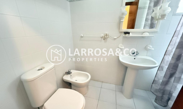 Resale - Apartment - Torrevieja - Playa del cura