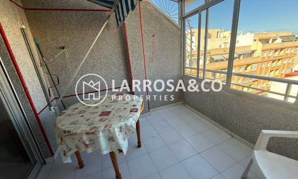 Resale - Apartment - Torrevieja - Playa del cura
