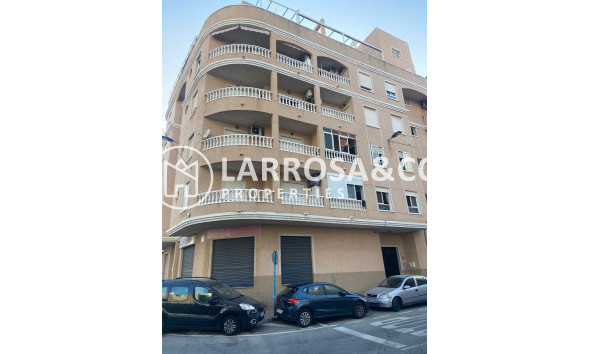 Resale - Apartment - Torrevieja - El molino