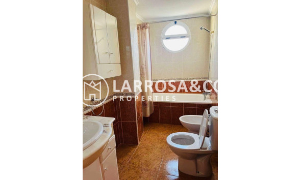 Resale - Apartment - Torrevieja - El molino