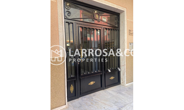Resale - Apartment - Torrevieja - El molino