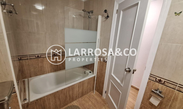 Resale - Apartment - Torrevieja - Playa del cura