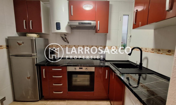 Resale - Apartment - Torrevieja - Playa del cura