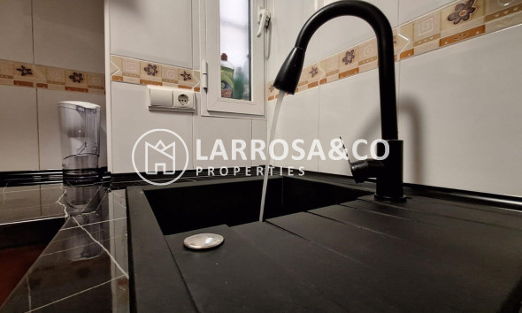 Resale - Apartment - Torrevieja - Playa del cura