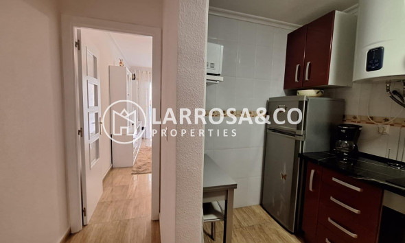 Resale - Apartment - Torrevieja - Playa del cura