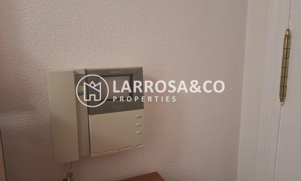 Resale - Apartment - Torrevieja - Playa del cura