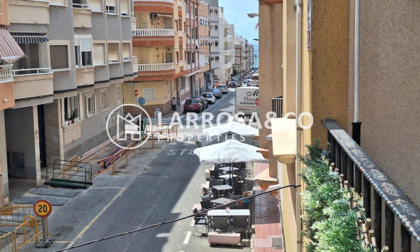 Resale - Apartment - Torrevieja - Playa del cura