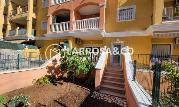 Resale - Apartment - Torrevieja - Aguas Nuevas