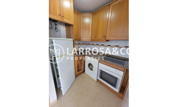 Resale - Apartment - Torrevieja - Aguas Nuevas