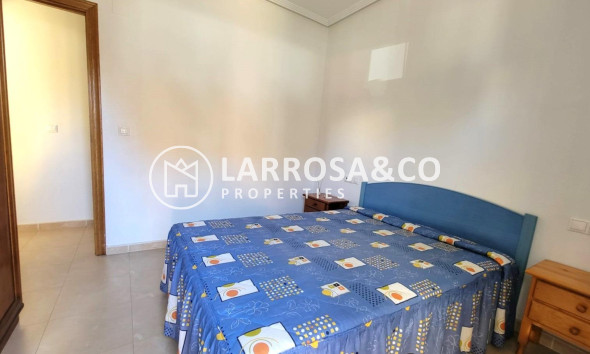 Resale - Apartment - Torrevieja - Aguas Nuevas