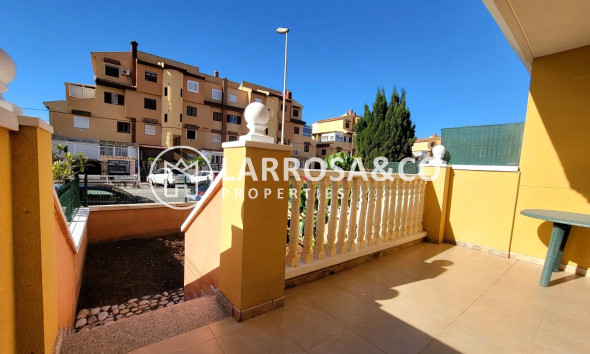 Resale - Apartment - Torrevieja - Aguas Nuevas