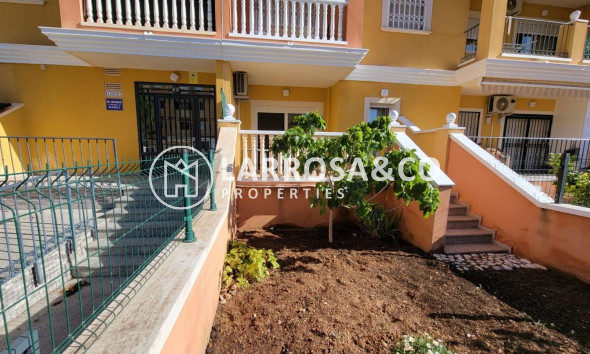 Resale - Apartment - Torrevieja - Aguas Nuevas