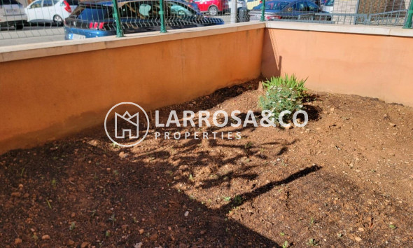 Resale - Apartment - Torrevieja - Aguas Nuevas