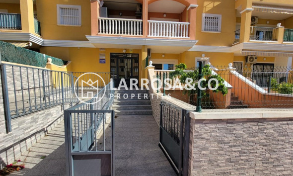 Resale - Apartment - Torrevieja - Aguas Nuevas