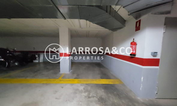 Resale - Apartment - Torrevieja - Aguas Nuevas