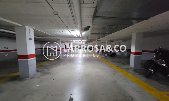 Resale - Apartment - Torrevieja - Aguas Nuevas