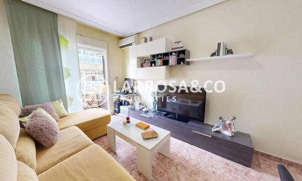 Herverkoop - Apartment - Torrevieja - Estacion de autobuses