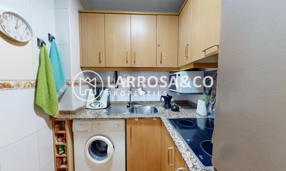 Herverkoop - Apartment - Torrevieja - Estacion de autobuses