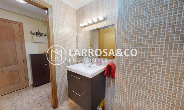 Herverkoop - Apartment - Torrevieja - Estacion de autobuses